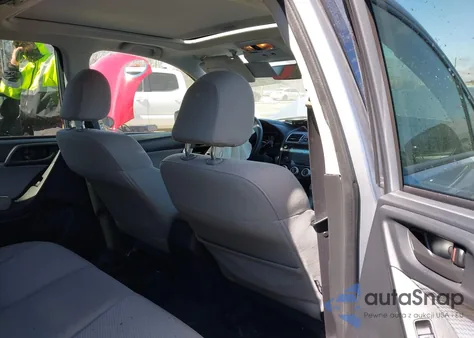 2017 Subaru Forester 2.5I Premium из США, поврежденный, VIN JF2SJAGC4HH592545